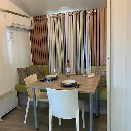 Campingplads Comfortabel Met 3 Slaapkamers Op Lei Suves - Misuuf 518 Roquebrune-sur-Argens