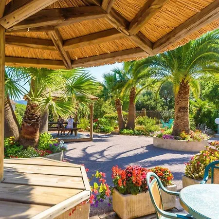 Campingplads Comfortabel Met 3 Slaapkamers Op Lei Suves - Misuuf 518 Roquebrune-sur-Argens