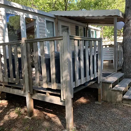 Campingplads Comfortabel Met 3 Slaapkamers Op Lei Suves - Misuuf 518 *